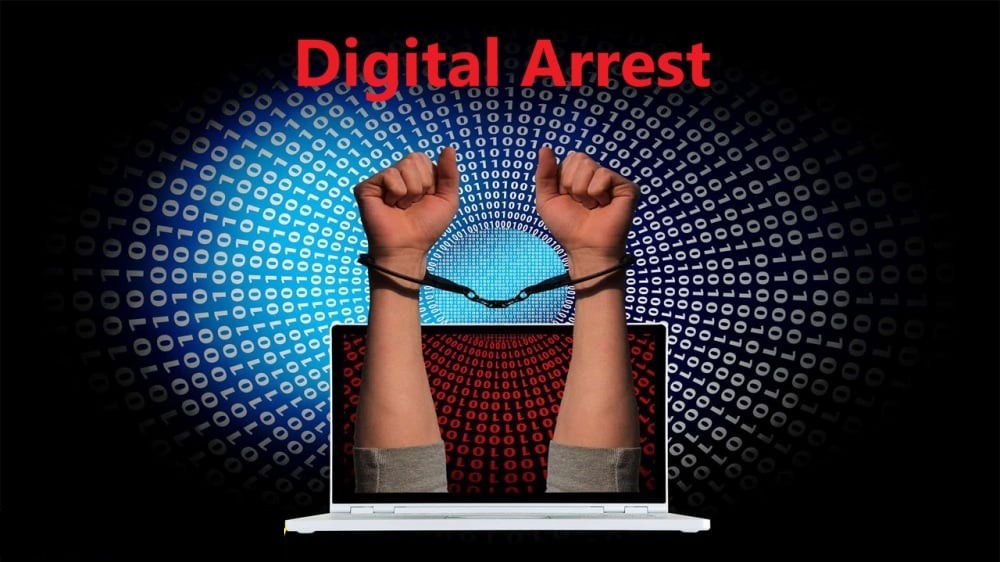 Person receiving fake arrest message on mobile